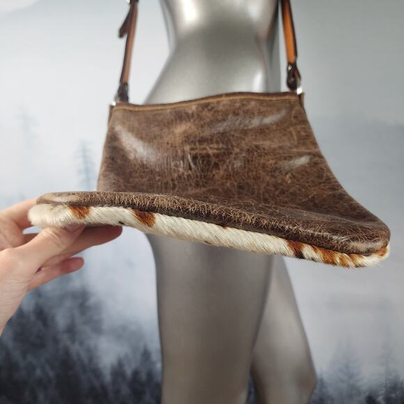 Running Roan Tack Cowhide and Brown Leather Belt Buckle Crossbody Purse - Picture 9 of 11
